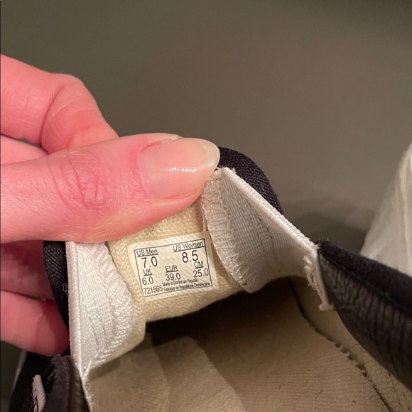 Vans Premium Slip-On Sneakers in canvas black - Picture 7 of 7